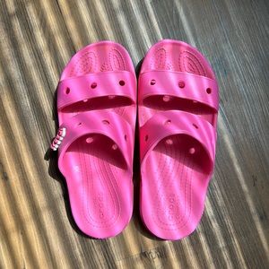 Classic Croc Sandals - Women’s Size 6 | Pink